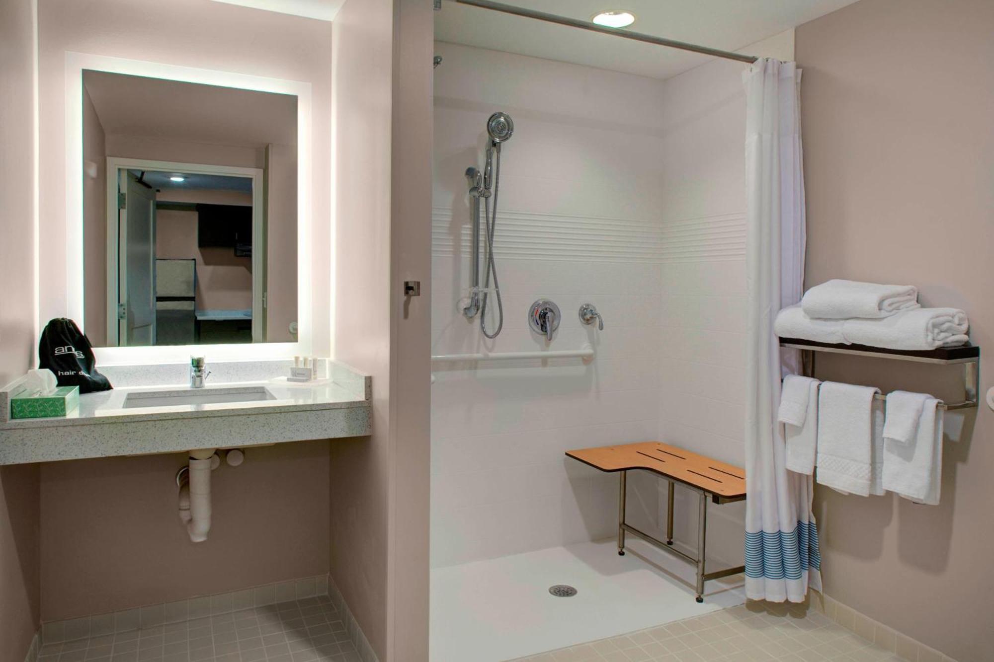 Towneplace Suites By Marriott פארקרסבורג מראה חיצוני תמונה