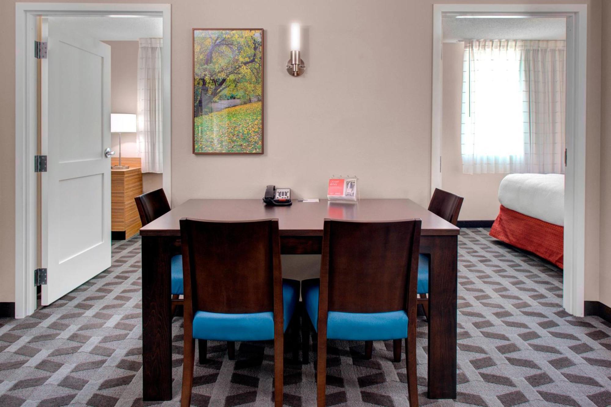 Towneplace Suites By Marriott פארקרסבורג מראה חיצוני תמונה